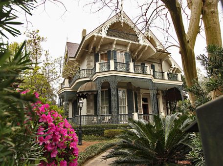 Sandra Bullock's famous house in the Garden District of New Orleans